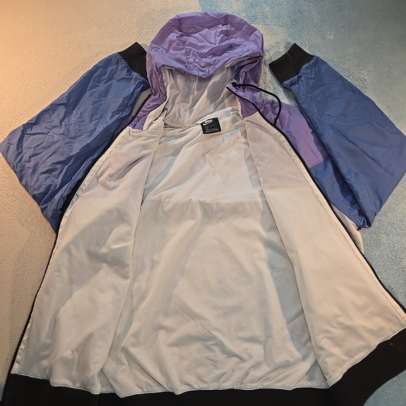 Nike Sportswear Windrunner Mens L Purple Lavender White Blue Hooded Jacket EUC - Picture 8 of 11